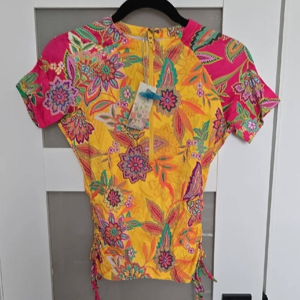NWT Johnny Was Sunshine and Flamingo Drawstring Surf Shirt Multicolor Floral UV